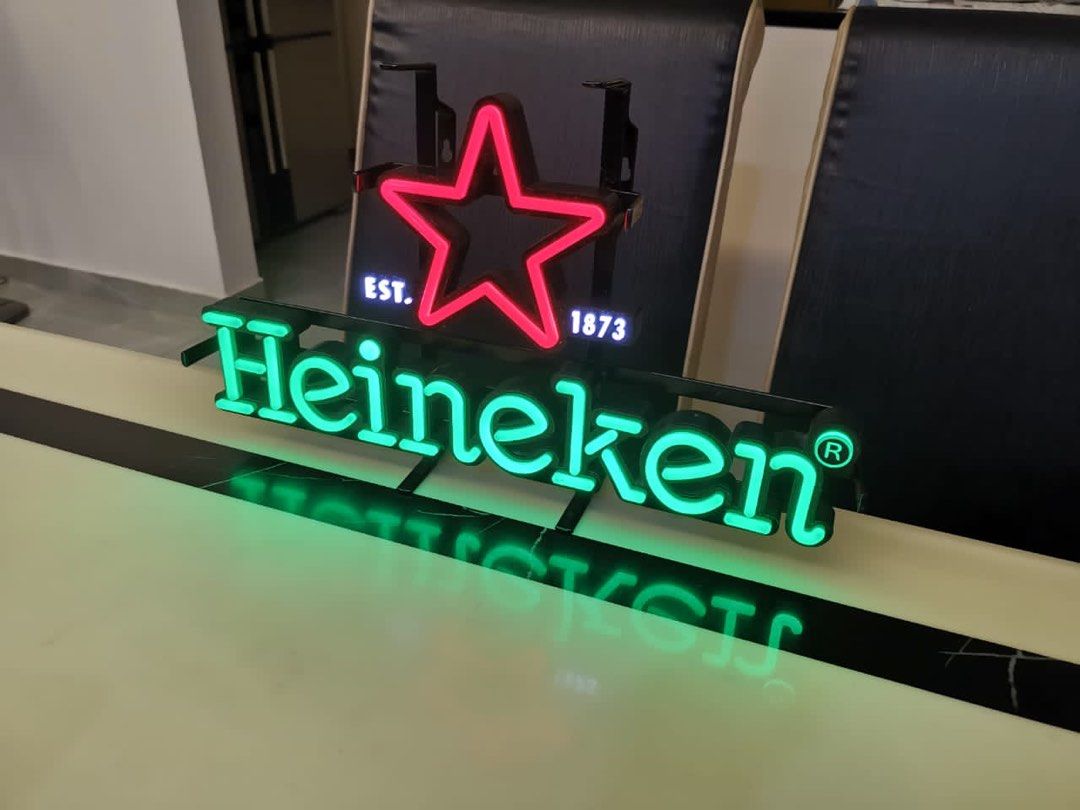 Heineken Neon LED wall sign Hobbies Toys Stationery Craft