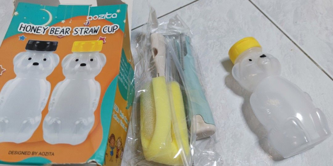Honey bear straw cup, Babies & Kids, Nursing & Feeding, Weaning