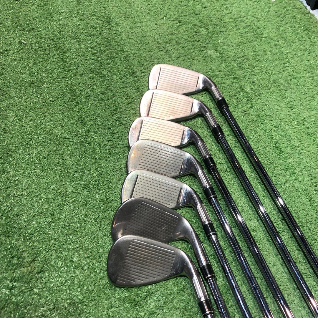 Iron set lefty, Sports Equipment, Other Sports Equipment and Supplies on Carousell