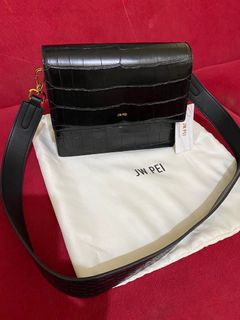 (Kategori: ) berada di . Dikirim oleh rienta28 (ID iklan 1194726799, Gambar 1). Deskripsi: .