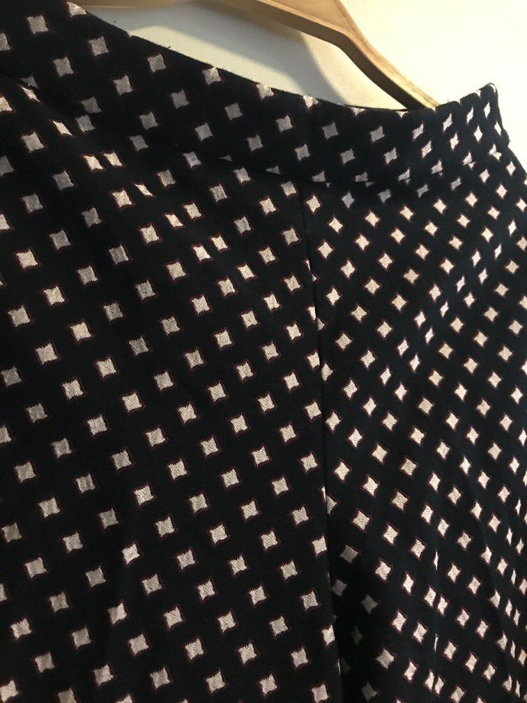 Kate spade trouser (Category: Other Bottoms) located in Santa Rosa. Submitted by jhing20 (Listing ID 1194639725, Image 3). Description: .