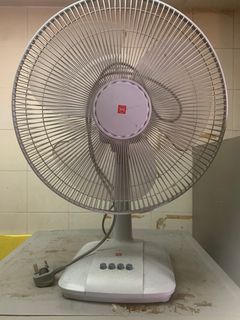 (Category: ) located in . Submitted by Jiayi (Listing ID 1194611949, Image 1). Description: .