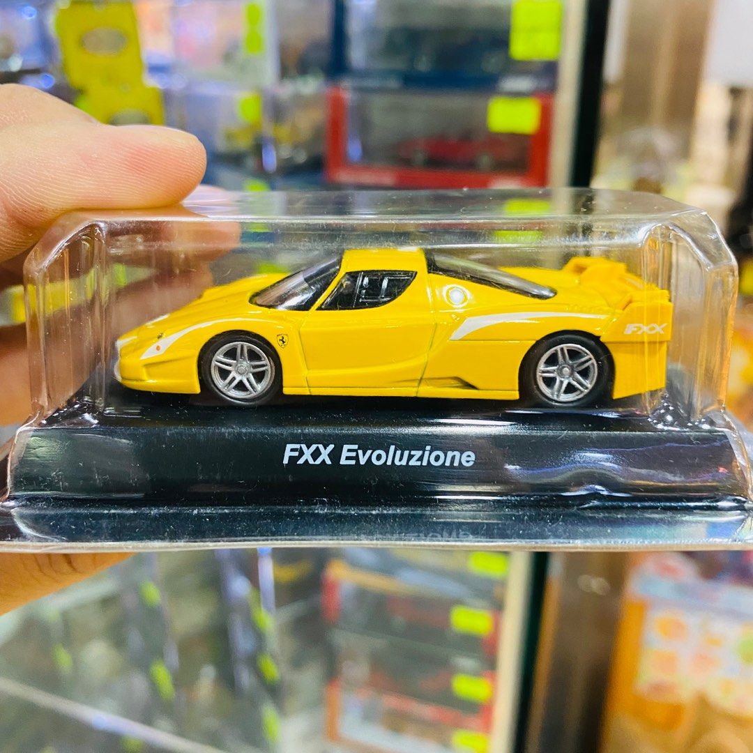 Kyosho 1:64 Die-cast Model Car Ferrari FXX Evoluzione Yellow 京商
