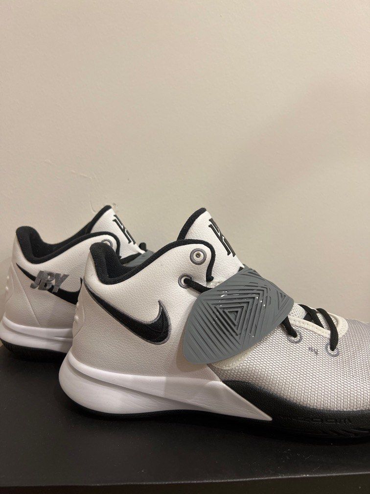 Kyrie Flytrap III EP Men s Fashion Footwear Sneakers on Carousell