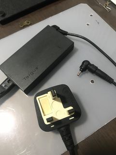 Laptop adaptors