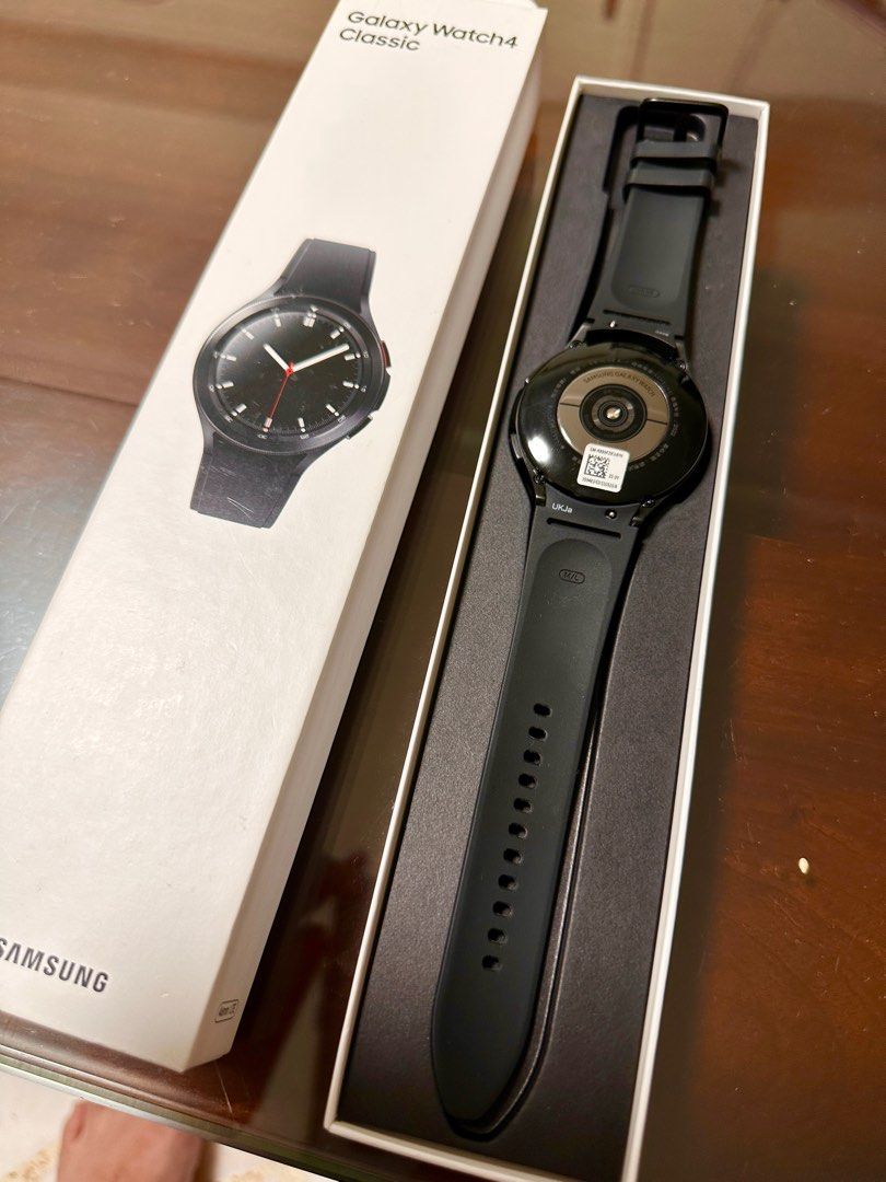 Like new Samsung Galaxy Watch 4 46mm LTE Classic Edition, Mobile Phones