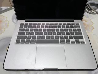 Macbook Pro 13 inch 2015 8GB RAM 256GB SSD