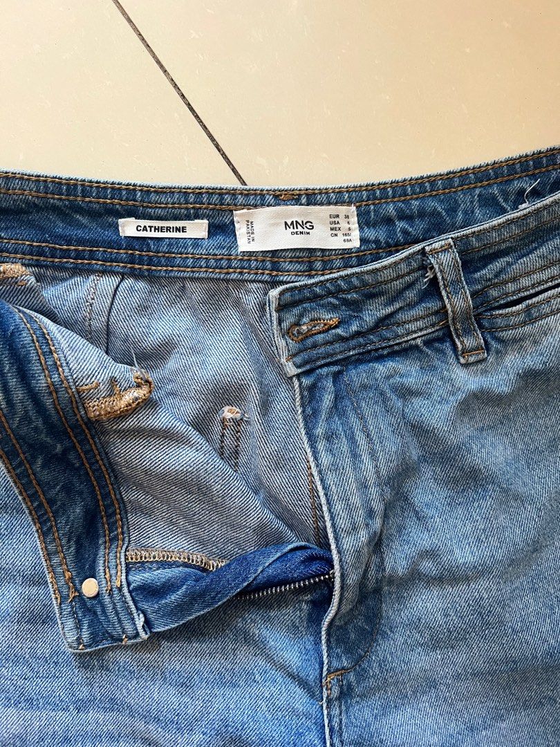 Mango Catherine Jeans, Women's Fashion, Bottoms, Jeans on Carousell
