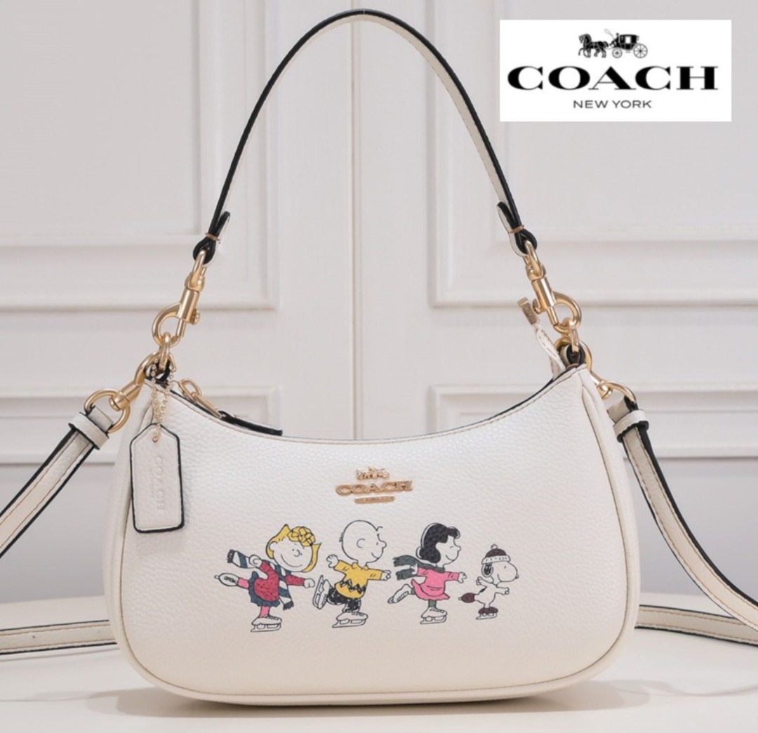 Coach CE861 Coach X Peanuts Teri Shoulder Bag With Snoopy In Gold/Ivory  Multi 