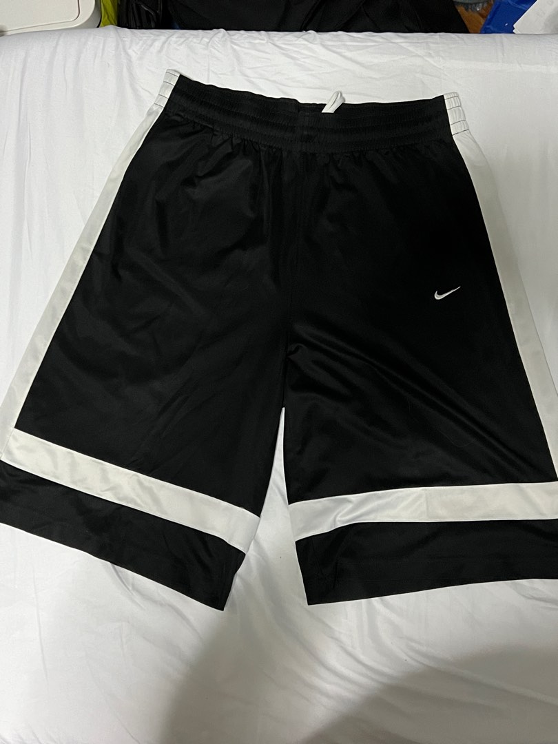 Nike Basketball Shorts XL, Men's Fashion, Bottoms, Shorts on Carousell