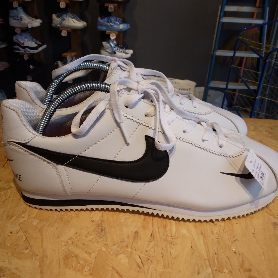 NIKE CLASSIC CORTEZ PREMIUM Men s Fashion Footwear Sneakers on