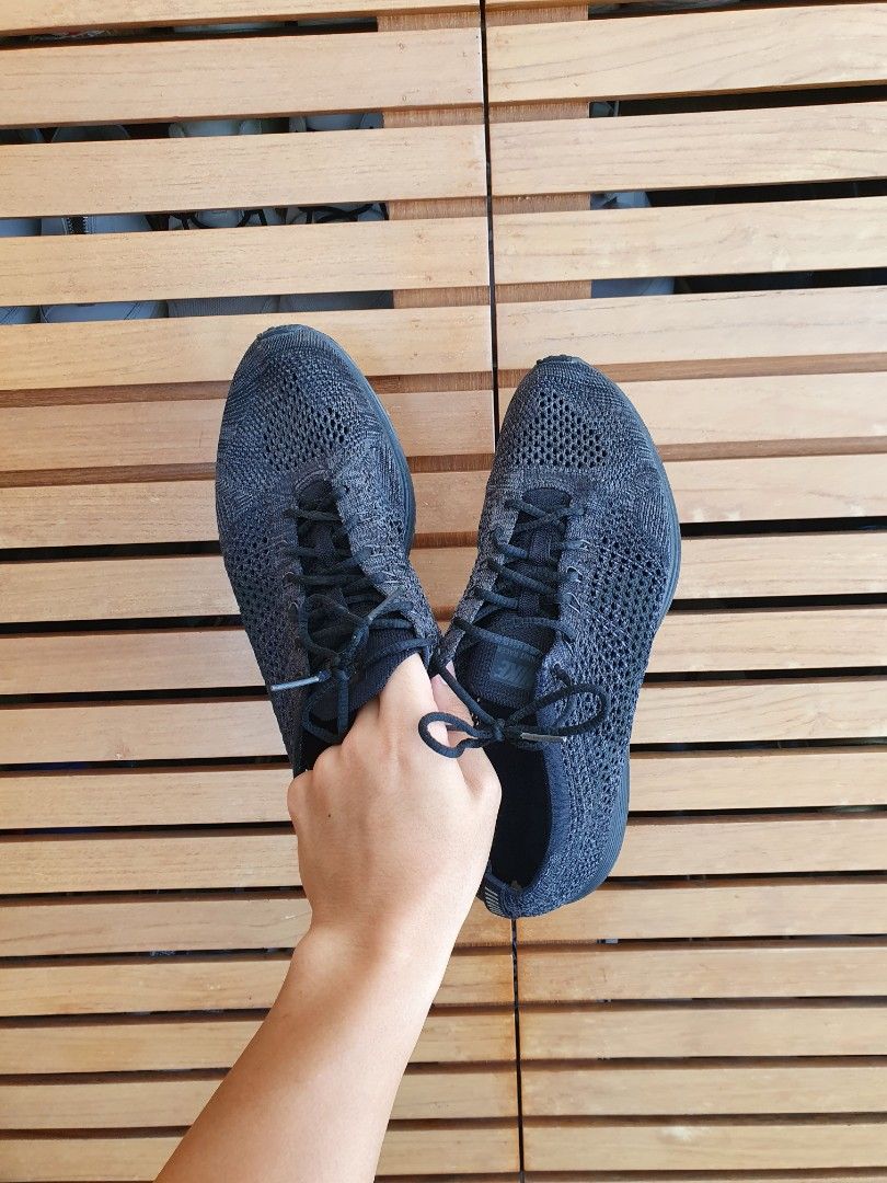 Flyknit racer triple black on feet outlet