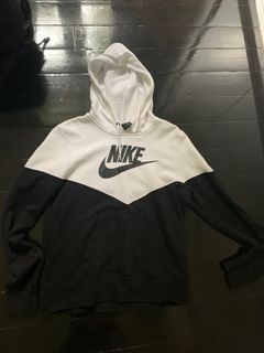 (Category: ) located in . Submitted by charlotte444 (Listing ID 1194660146, Image 1). Description: .