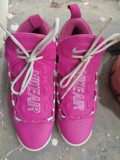 Nike in Fuchsia Pink 26cm