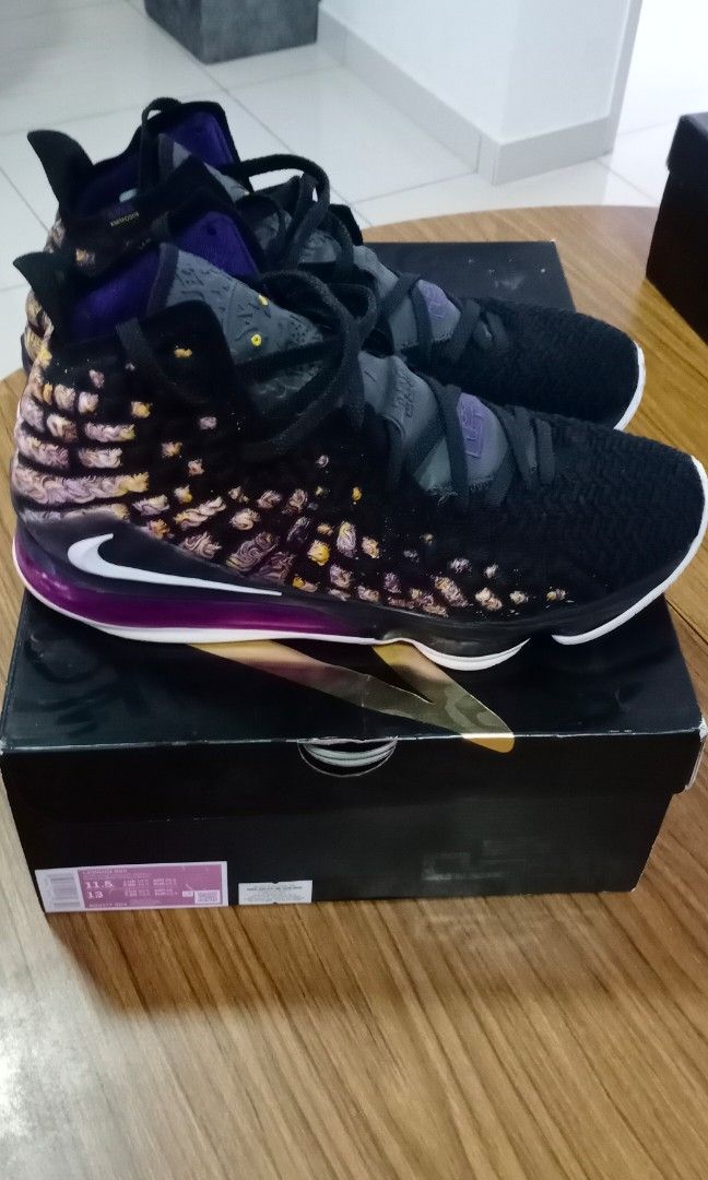 Lebron 17 cheap lakers shoes