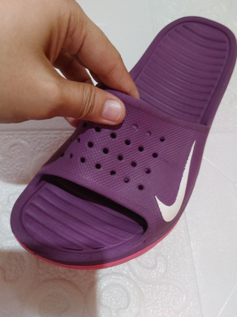 womens nike solarsoft sneakers