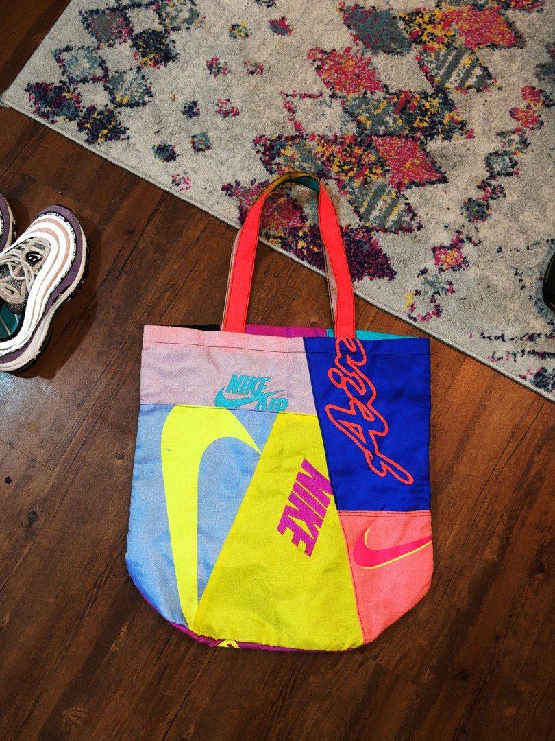 Nike atmos tote 2025 bag