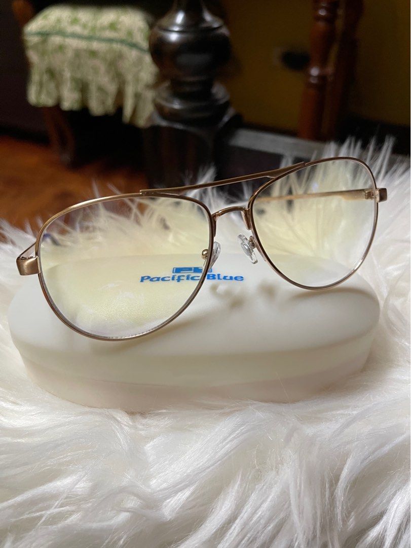 Pacific Blue Anti-Radiation Eyeglasses (Category: Sunglasses & Eyewear) located in Quezon City. Submitted by rfteng (Listing ID 1194652891, Image 1). Description: .