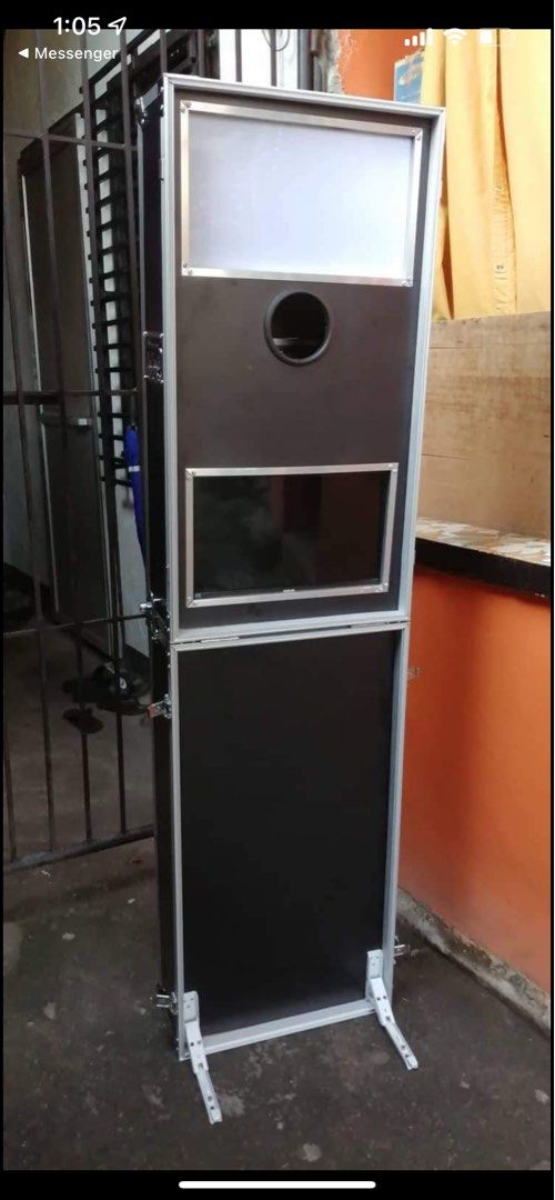 Photobooth Travel Case Version (Category: Cameras) located in Quezon City. Submitted by house_of_all (Listing ID 1194621232, Image 2). Description: With free LCD ink and paper.