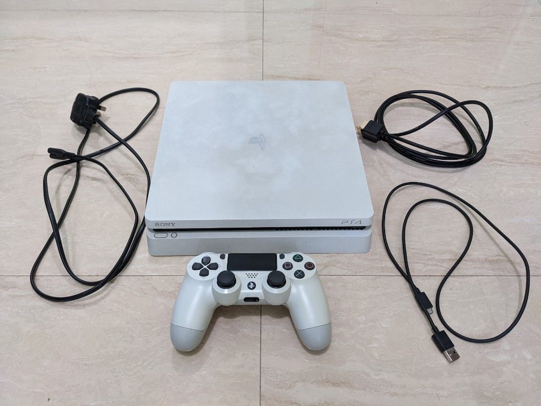 PS4 slim 白色500gb 連1 手掣3 game, 電子遊戲, 電子遊戲機