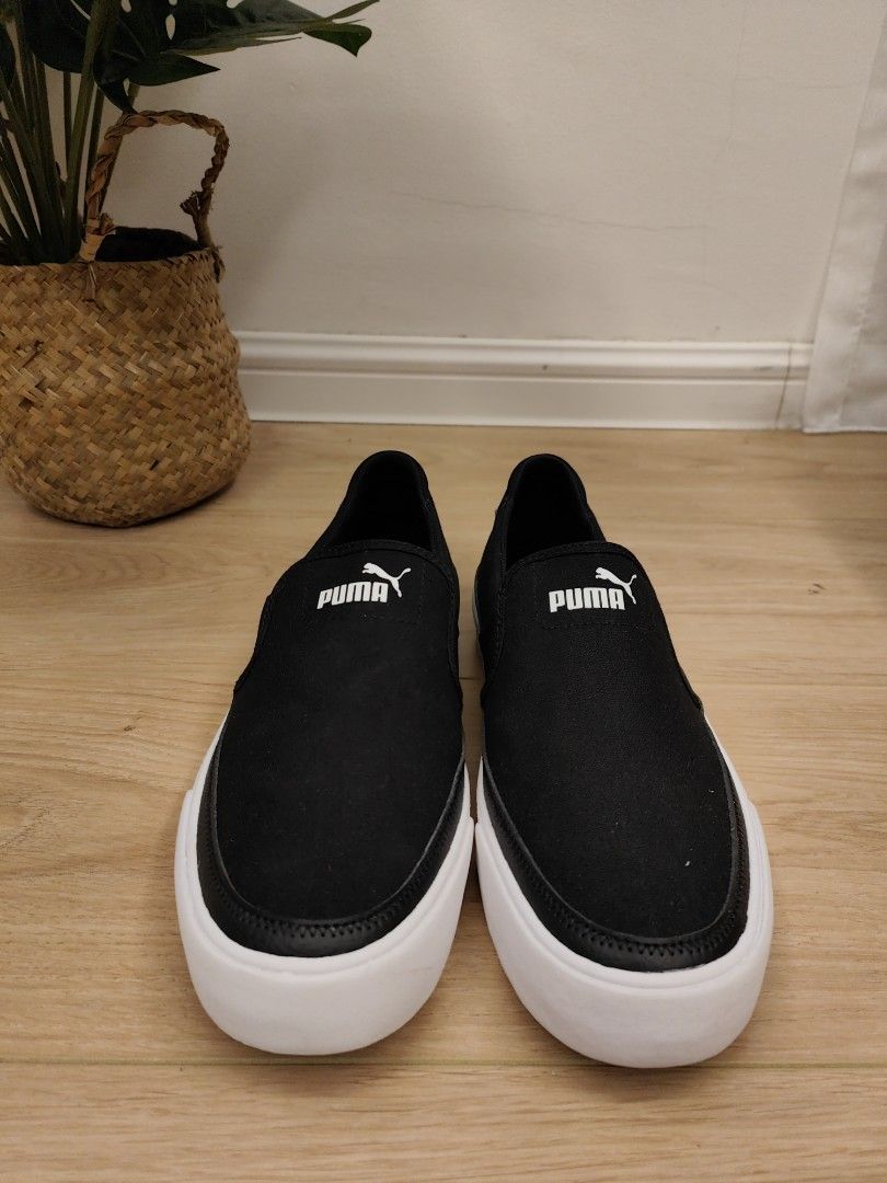 Puma mens lazy slip on clearance canvas sneakers