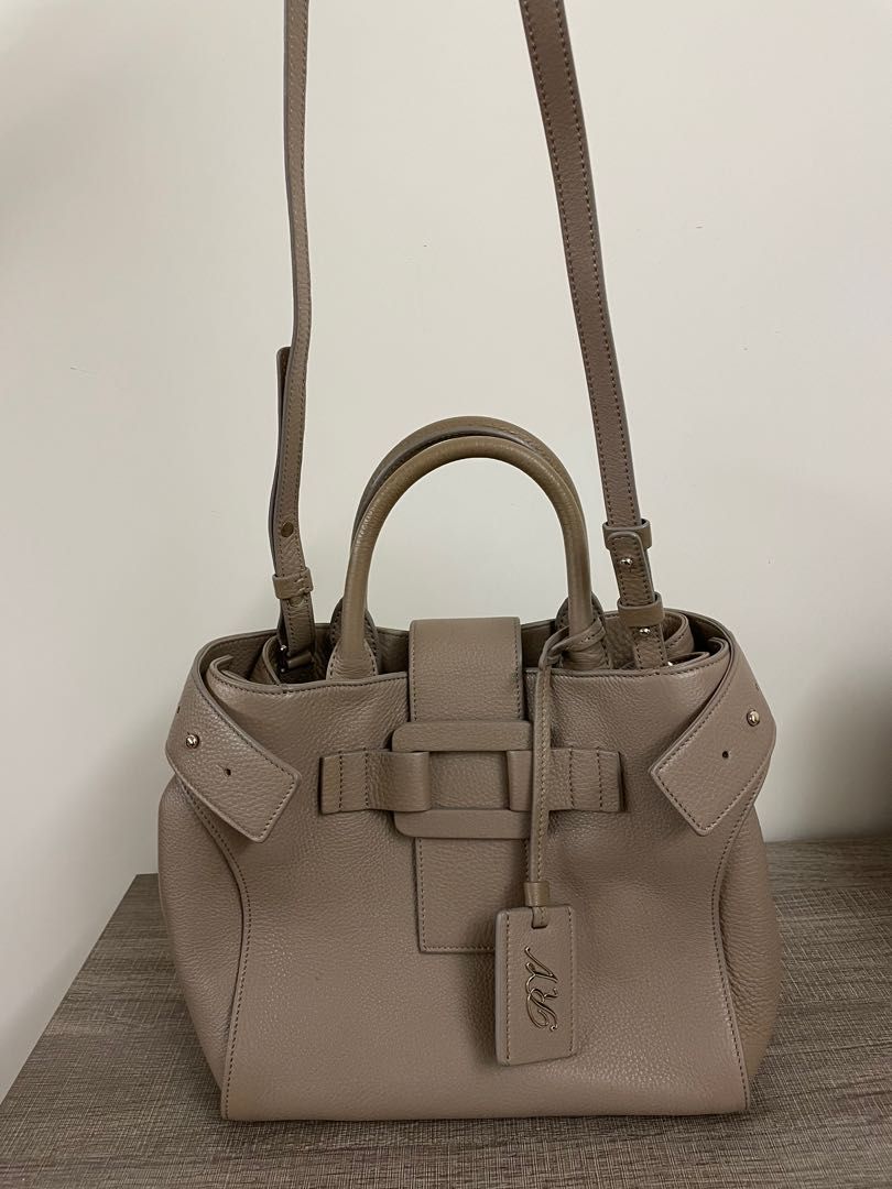 Roger vivier pilgrim de sales jour bag