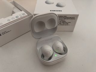 Samsung galaxy buds 2