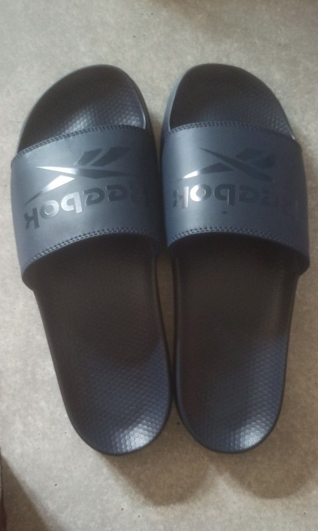 sandal reebok 44.5 original Fesyen Pria Sepatu Sandal di Carousell