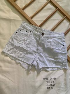 (Category: ) located in . Submitted by SelectedByZM (Listing ID 1194632140, Image 1). Description: .