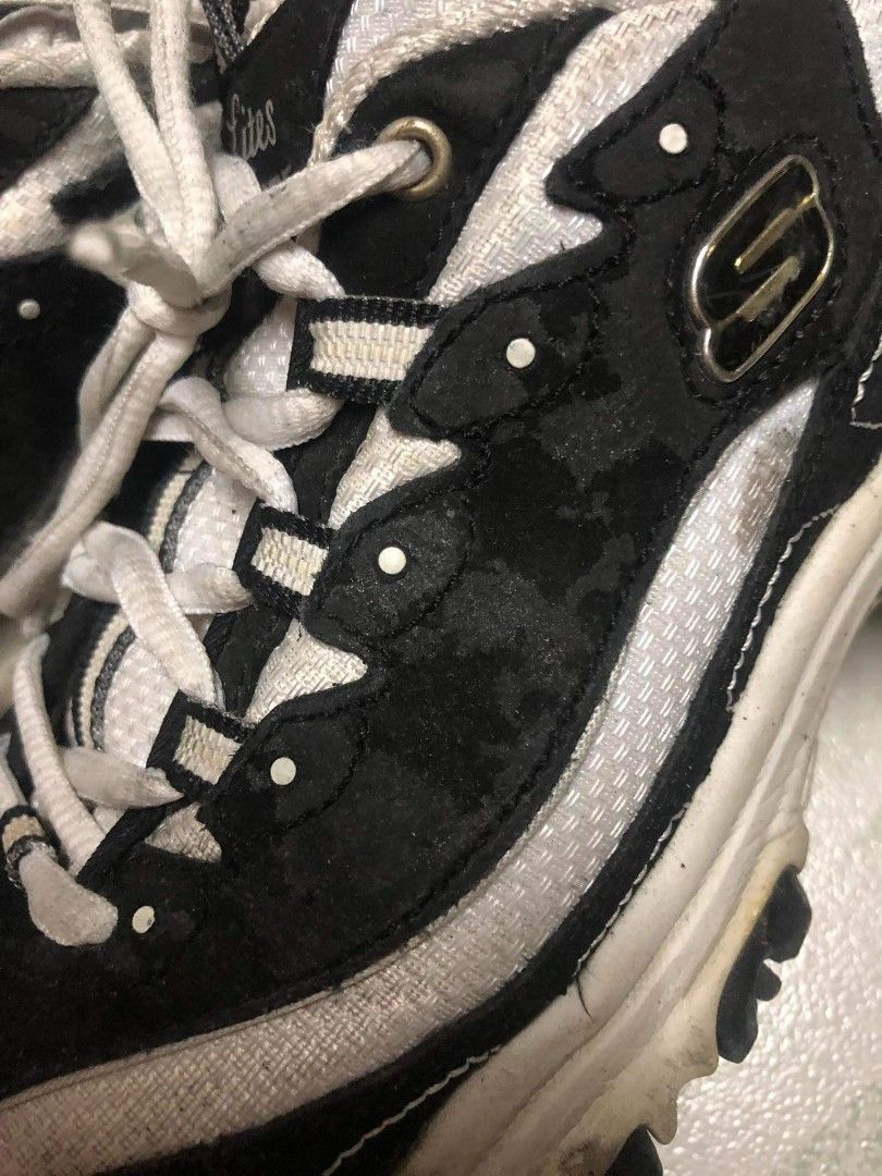 Skechers dlites, Women's Fashion, Footwear, Sneakers on Carousell