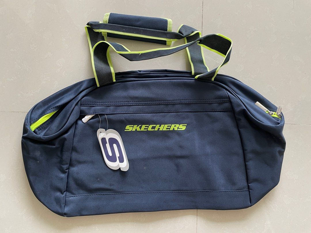 Skechers Gym bag, Men's Fashion, Bags, Belt bags, Clutches and Pouches
