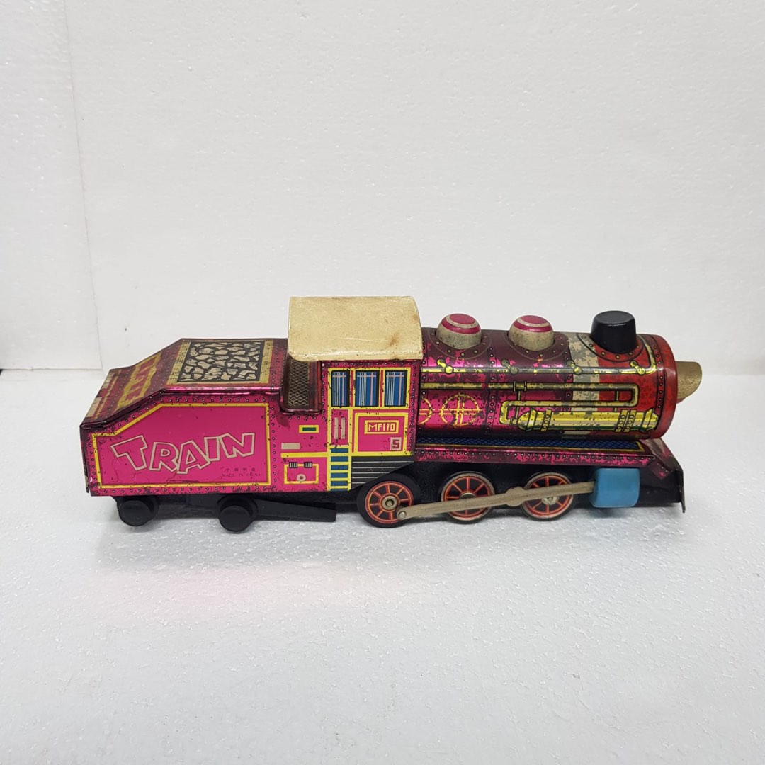 Train engine metal toy Hobbies Toys Toys Games on Carousell