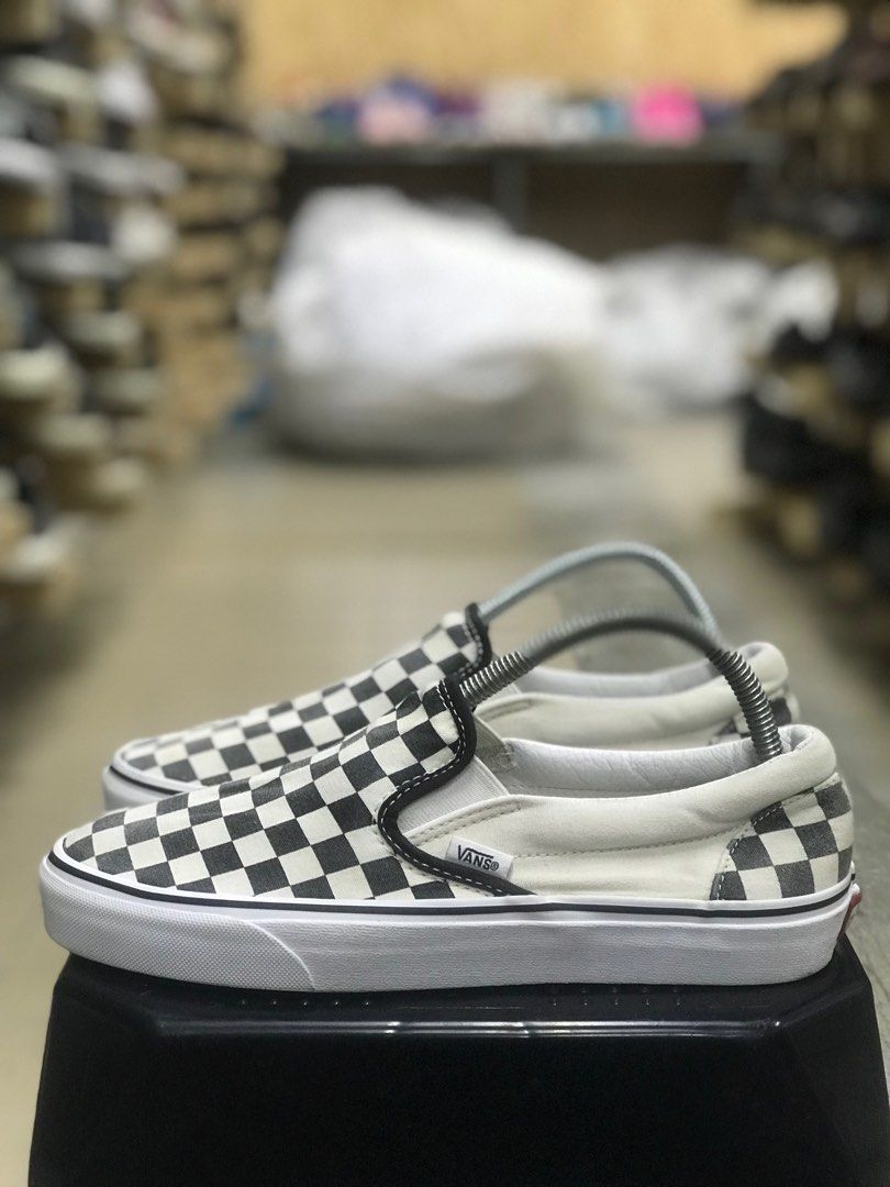 Harga retail vans slip shop on checkerboard