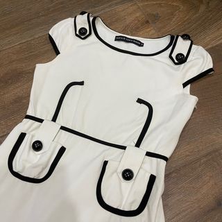 (Category: ) located in . Submitted by kstylethrift (Listing ID 1194749246, Image 1). Description: .