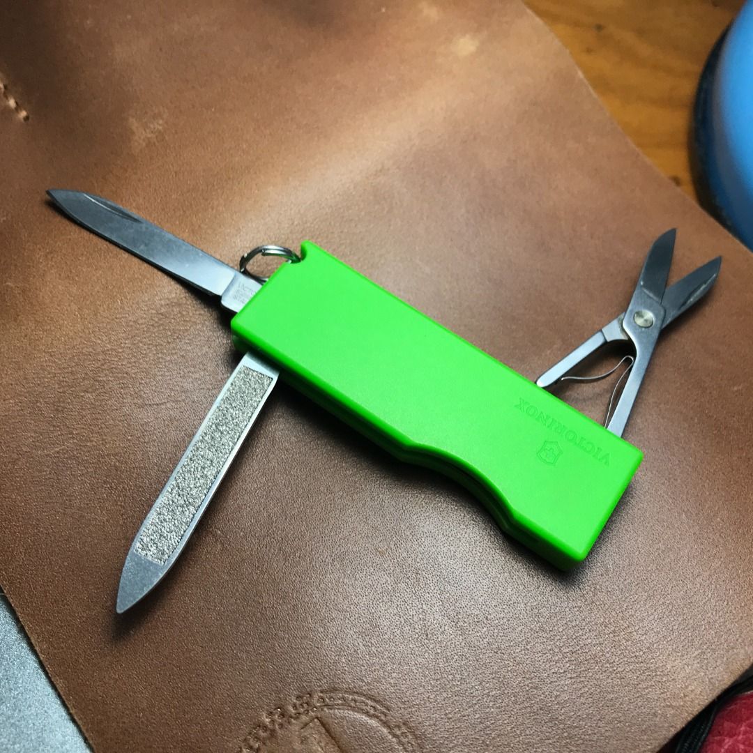 Victorinox Tomo Swiss Army Knife (Same as Classic SD toolset), Hobbies