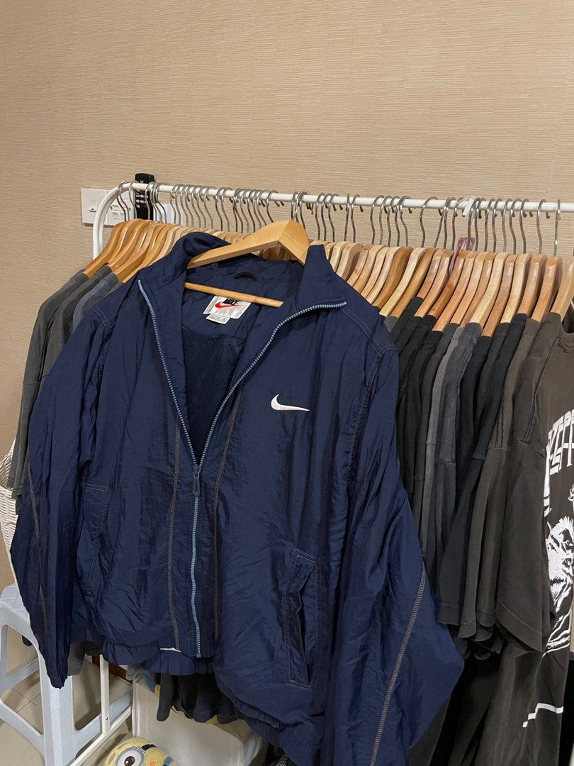 Dark blue nike windbreaker online
