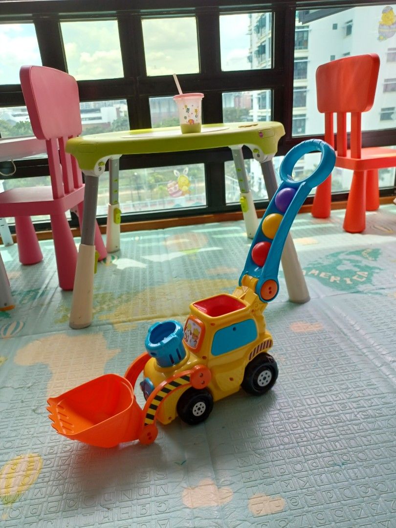 Vtech digger push and pop toy babies kids infant playtime on carousell