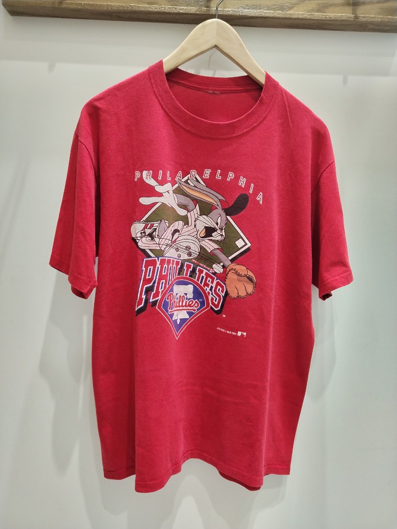 VTG bugs bunny x Phillies MLB, Men's Fashion, Tops & Sets, Tshirts ...