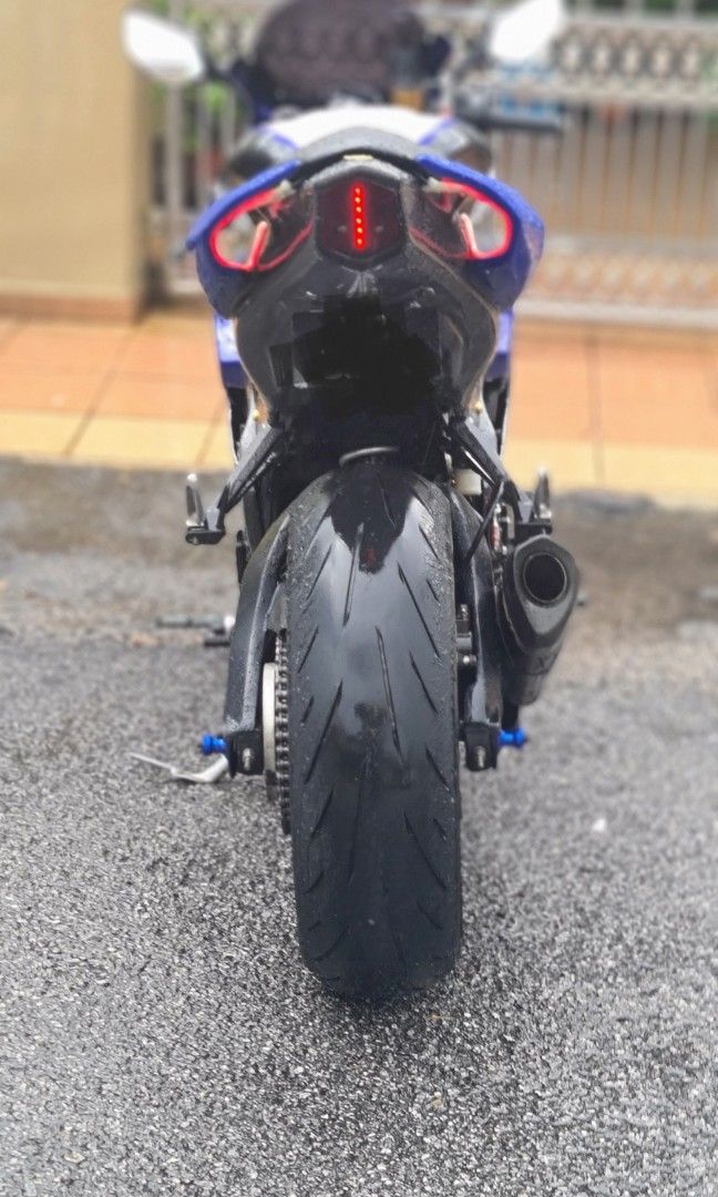 YAMAHA R25 V1 2016 FULLY CONVERT R1M Motorbikes on Carousell