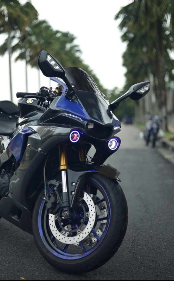 YAMAHA R25 V1 2016 FULLY CONVERT R1M Motorbikes on Carousell