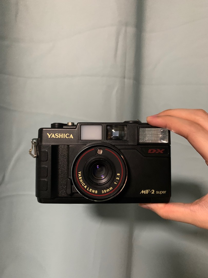 Appareil Photo Argentique Yashica MF-2 Super DX 35mm Avec Objectif 38mm F/3.8 - Flash Intégré - Occasion