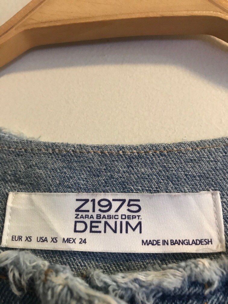 Zara Denim Vest for men (Category: Coats, Jackets and Outerwear) located in Santa Rosa. Submitted by jhing20 (Listing ID 1194636807, Image 1). Description: plus sf please can fit up to M size.