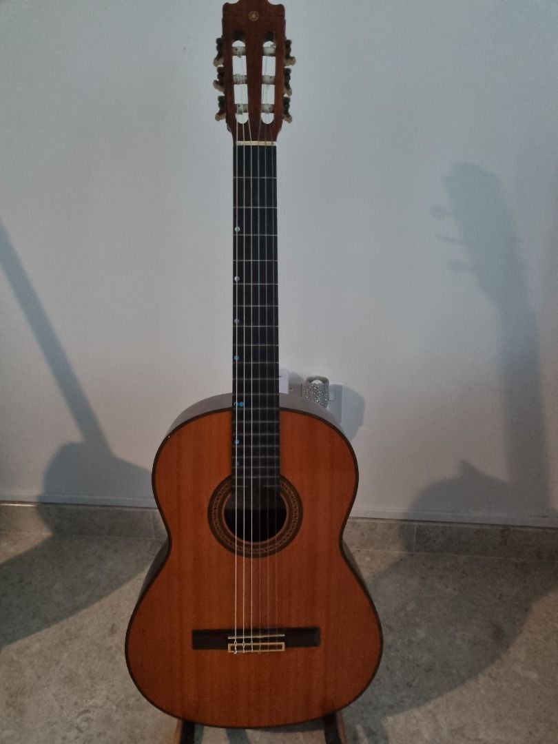 1973 Yamaha G 240 ii Classical Guitar