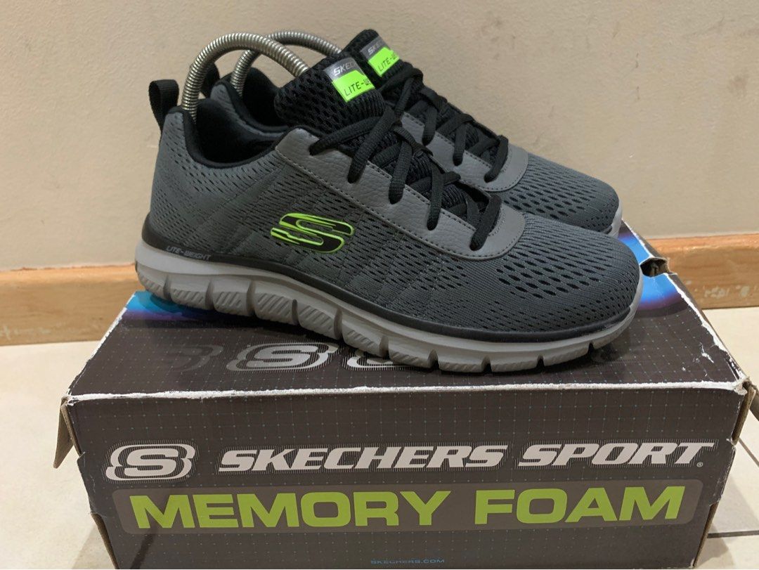 Skechers lightweight sales memory foam mens