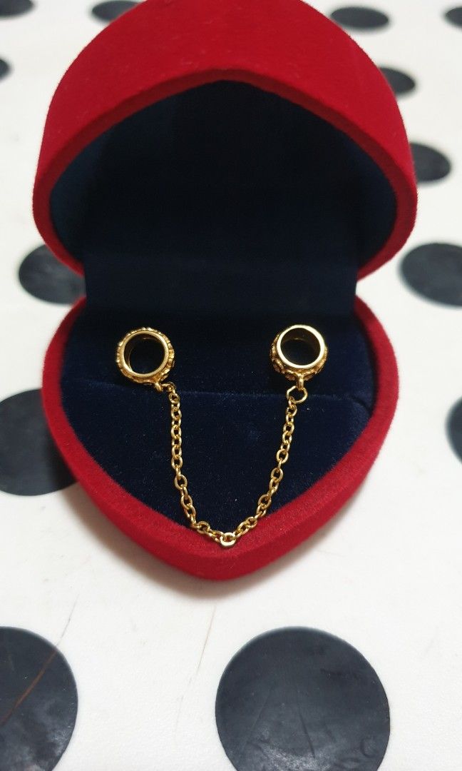 916 gold pandora safety chain charm, Women's Fashion, Jewelry