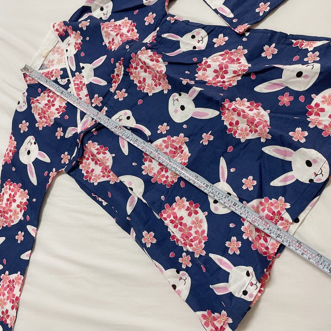 女童長袖日本和服 裙款和服 可當浴衣 130cm兔子 櫻花 和風 雙層棉 100%純棉 紗布棉 睡衣 @ E！