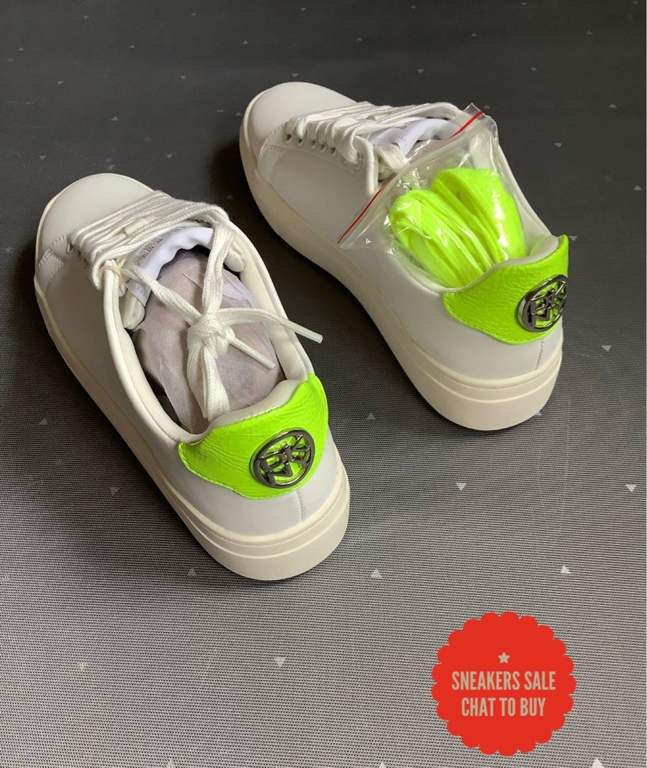🆕 DKNY Ladies White Leather Sneakers (US6), Women's Fashion, Footwear,  Sneakers on Carousell