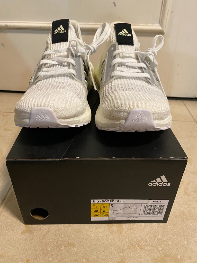 Adidas Ultra Boost UK 6.5, 男裝, 鞋, 波鞋- Carousell