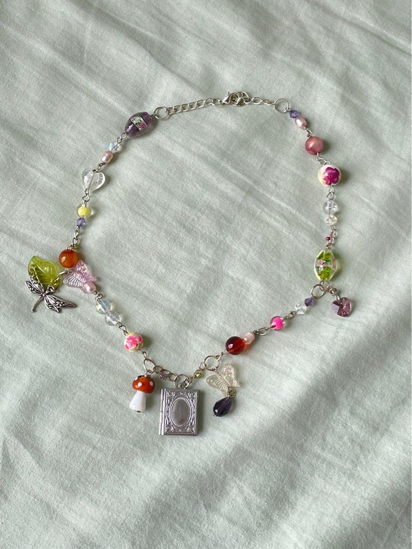 Alice in wonderland locket store