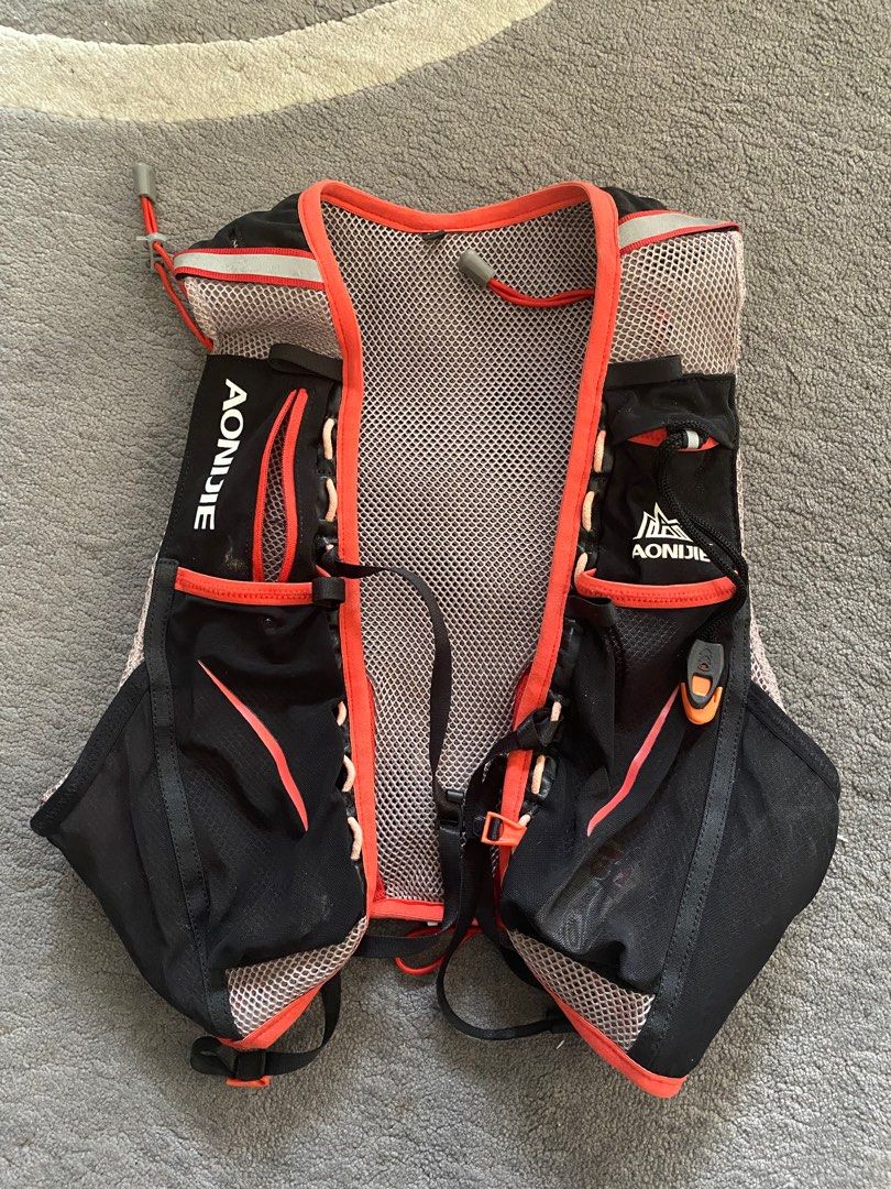 Aonijie 5l hydration on sale vest